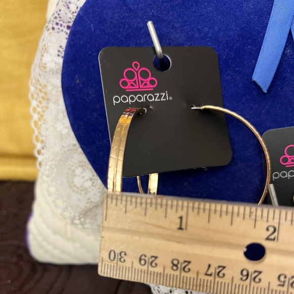 💥3/$13.00💥Paparazzi Earrings ( Bundle) - Picture 5 of 9